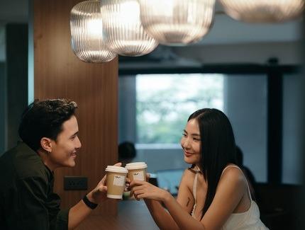 นัดกันที่ BLUR · Meet at BLUR